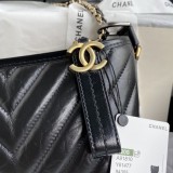 シャネルバッグCHANEL 2024新作 ホーボーバッグ