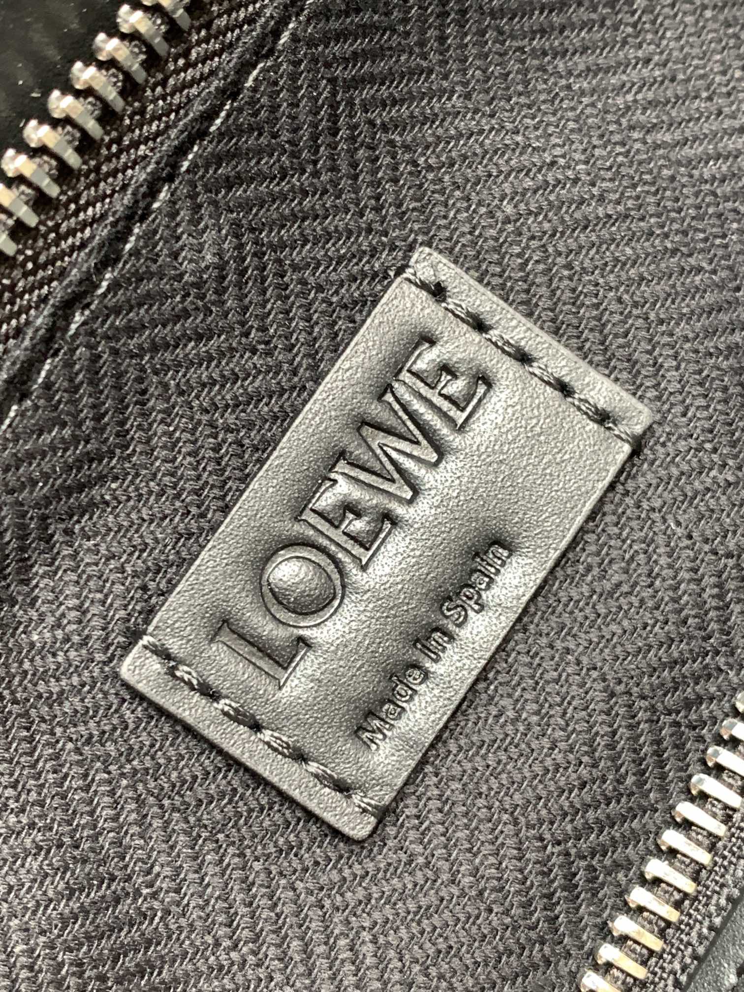 ロエベバッグ LOEWE 2024新作高品質 24CM パズルハンドバッグ