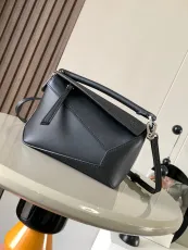 ロエベバッグ LOEWE 2024新作高品質 18CM パズルハンドバッグ