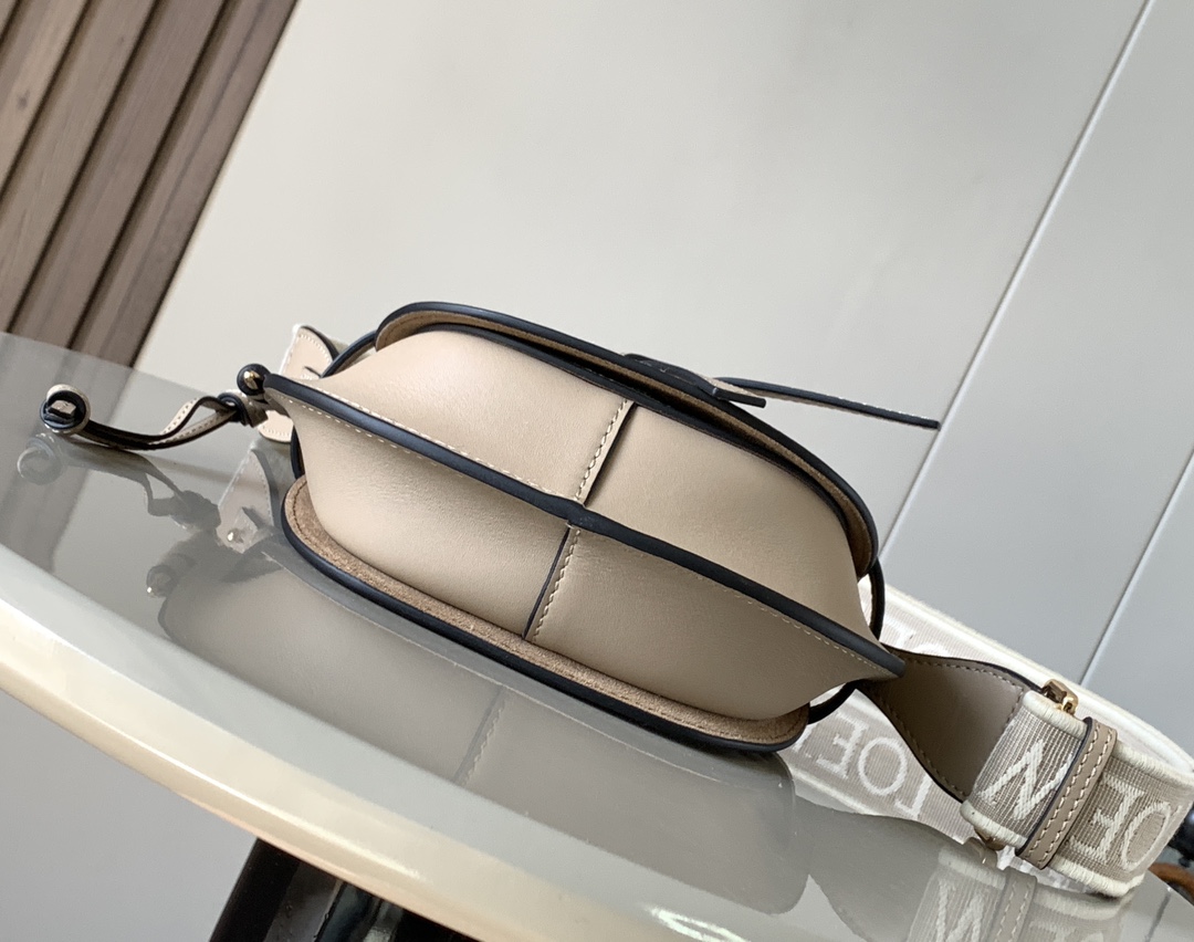 ロエベバッグ LOEWE 2024新作高品質 ワイドショルダーサドルバッグ