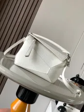 ロエベバッグ LOEWE 2024新作高品質 18CM パズルハンドバッグ