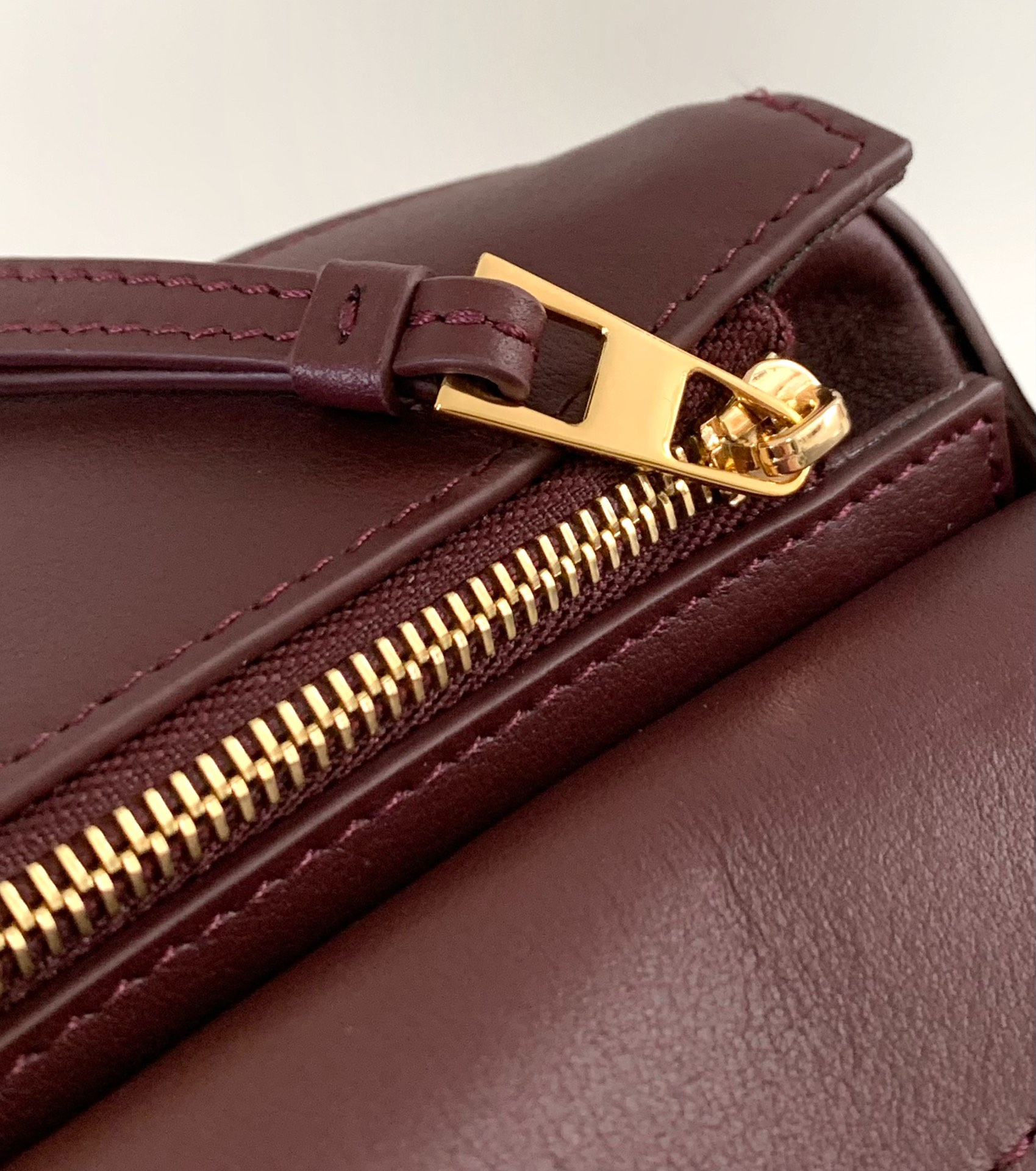 ロエベバッグ LOEWE 2024新作高品質 18CM パズルハンドバッグ