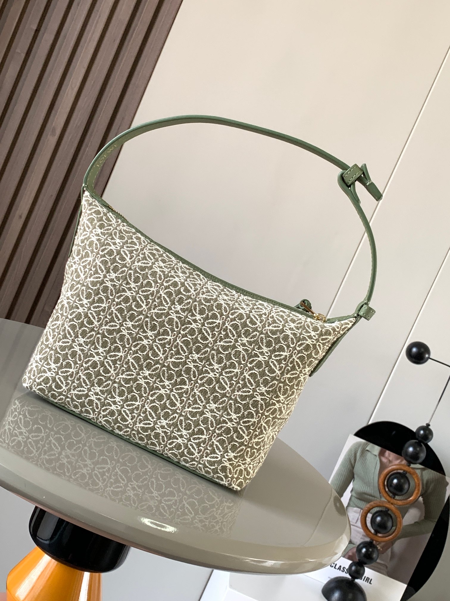 ロエベバッグ LOEWE 2024新作高品質 キュービ ハンドバッグ S