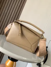 ロエベバッグ LOEWE 2024新作高品質 24CM パズルハンドバッグ