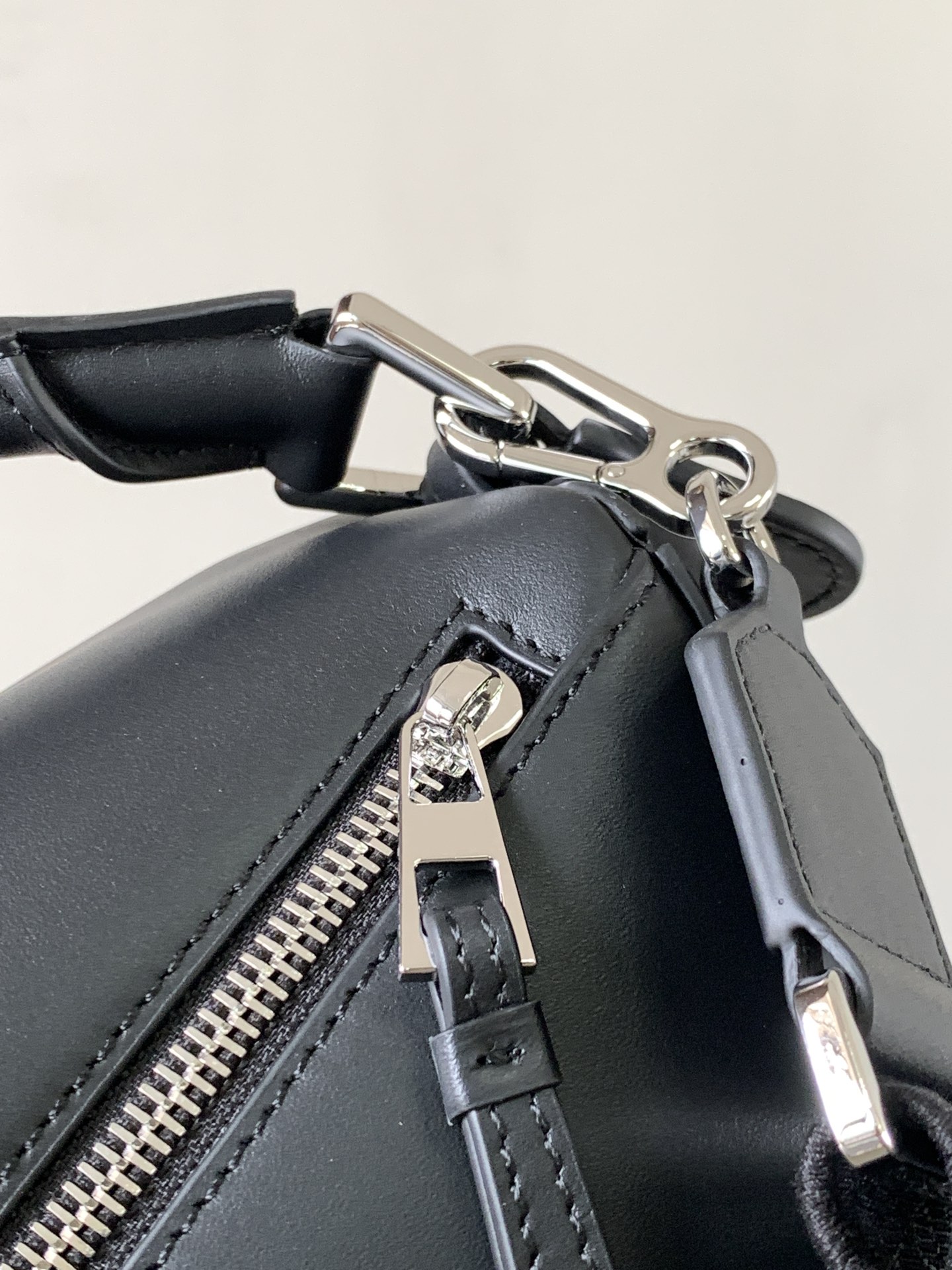 ロエベバッグ LOEWE 2024新作高品質 24CM パズルハンドバッグ