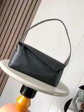 ロエベバッグ LOEWE 2024新作高品質 パズルホーボーカウレザーショルダーバッグ