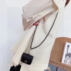 シャネルキーホルダー CHANEL  2024新作 ヘッドフォンバッグ