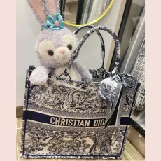 ディオールマフラー DIOR  2024新作 アニマルワールドシリーズのストリーマー