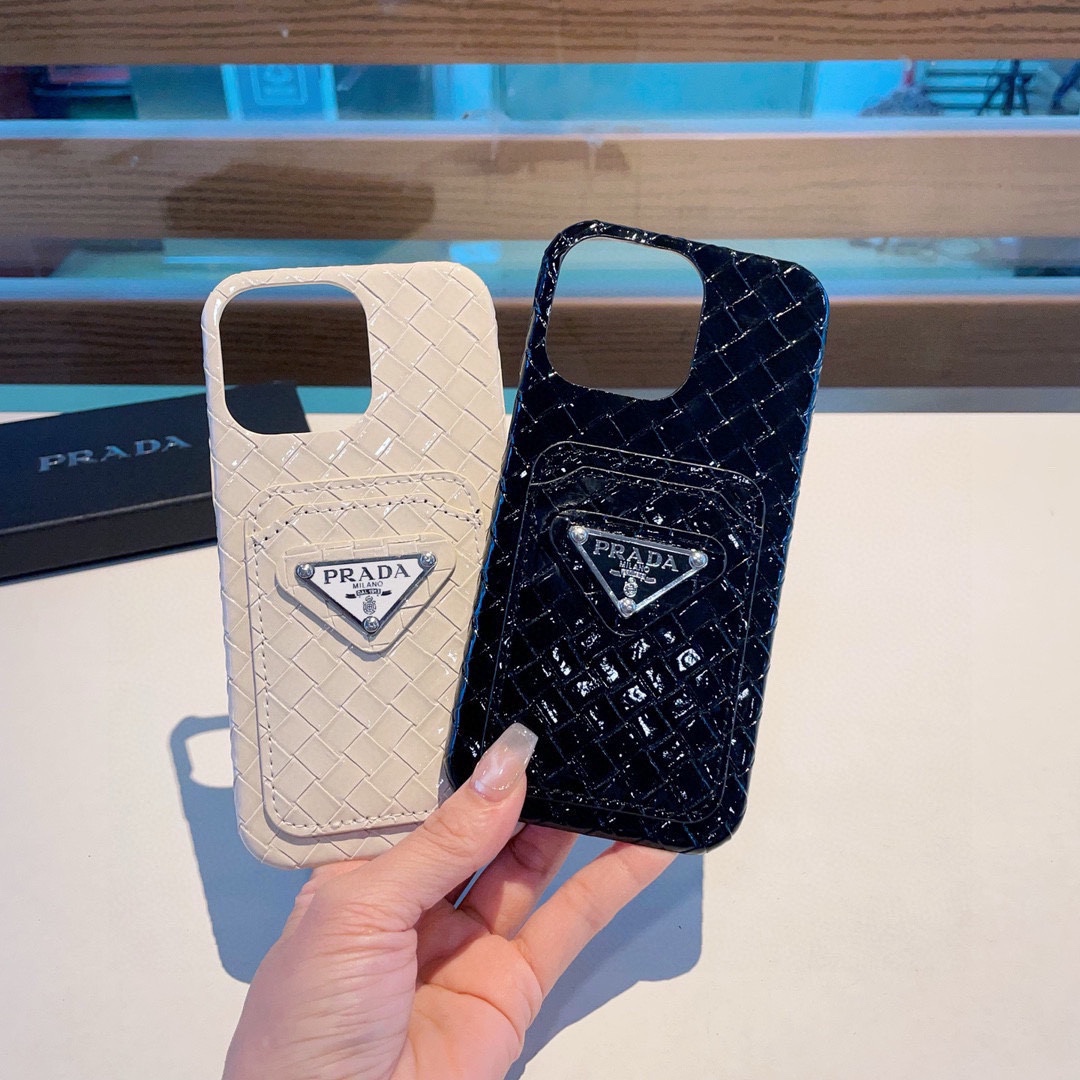 プラダiPhoneケース PRADA  2024新作 カードケース 携帯電話ケース