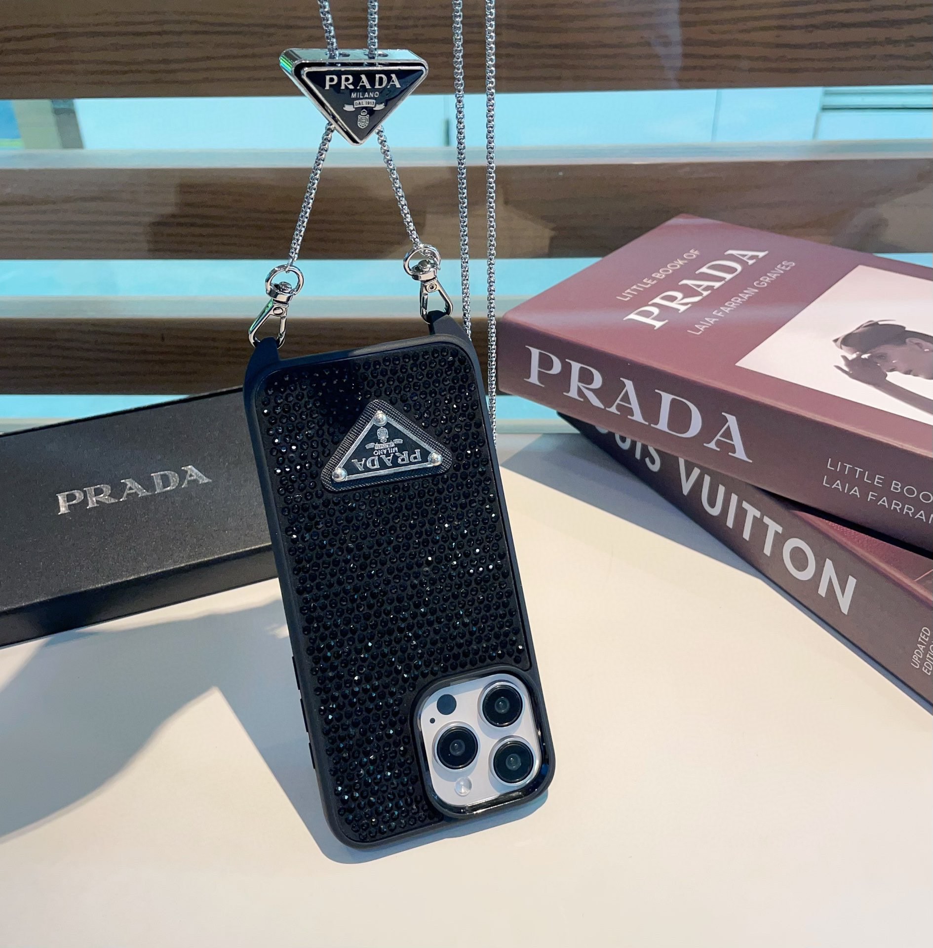プラダiPhoneケース PRADA  2024新作 電話ケース