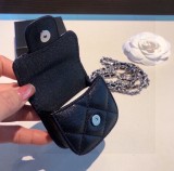 シャネルキーホルダー CHANEL  2024新作 ヘッドフォンバッグ