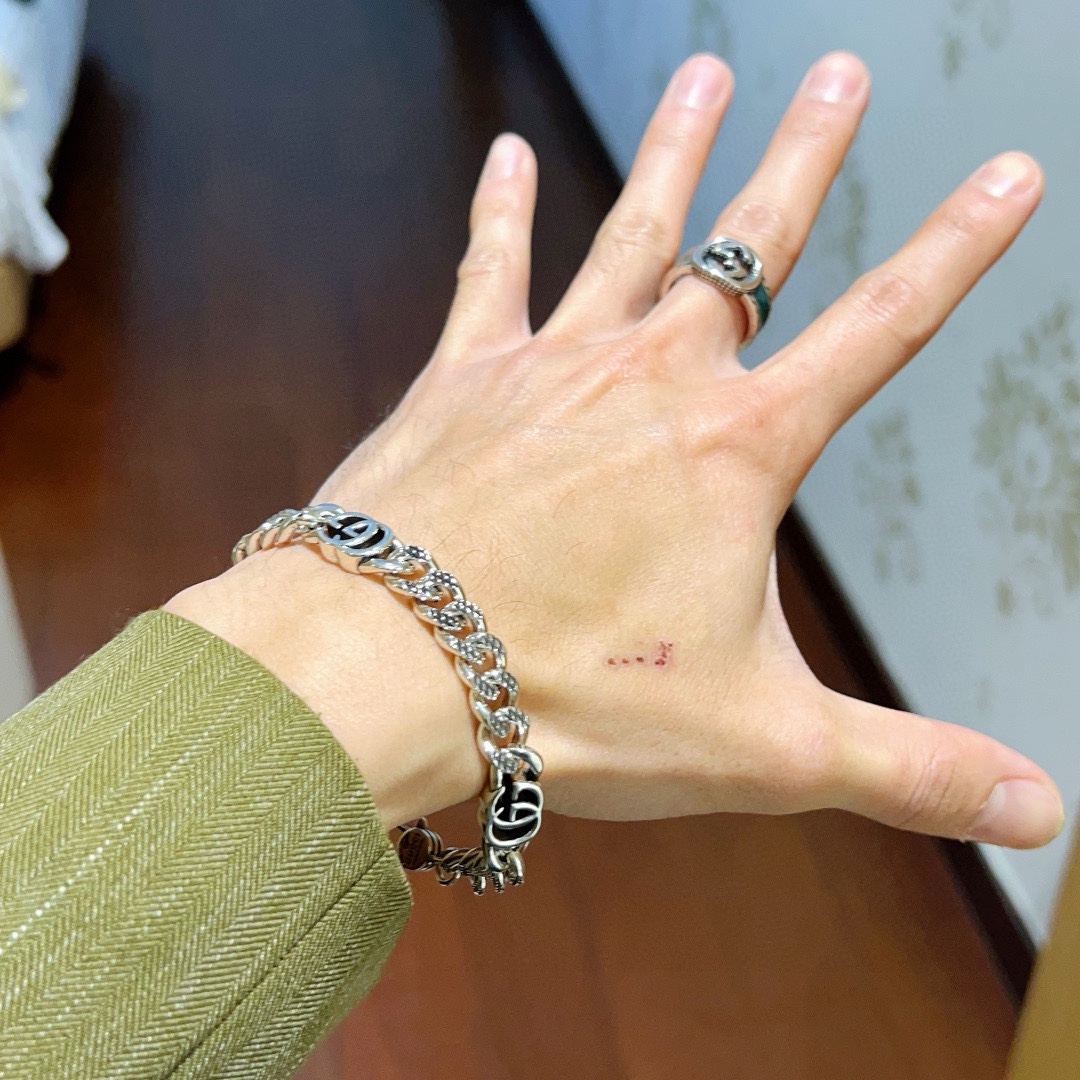 グッチブレスレット GUCCI 2024新作 ブレスレット