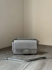 フェンディバッグ FENDI 2024新作 高品質 バゲット ショルダーバッグ