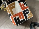 フェンディバッグ FENDI 2024新作 高品質 モン トレゾール スモール バケットバッグ