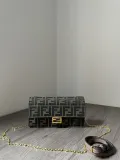 フェンディバッグ FENDI 2024新作 高品質 チェーン脇の下バッグ