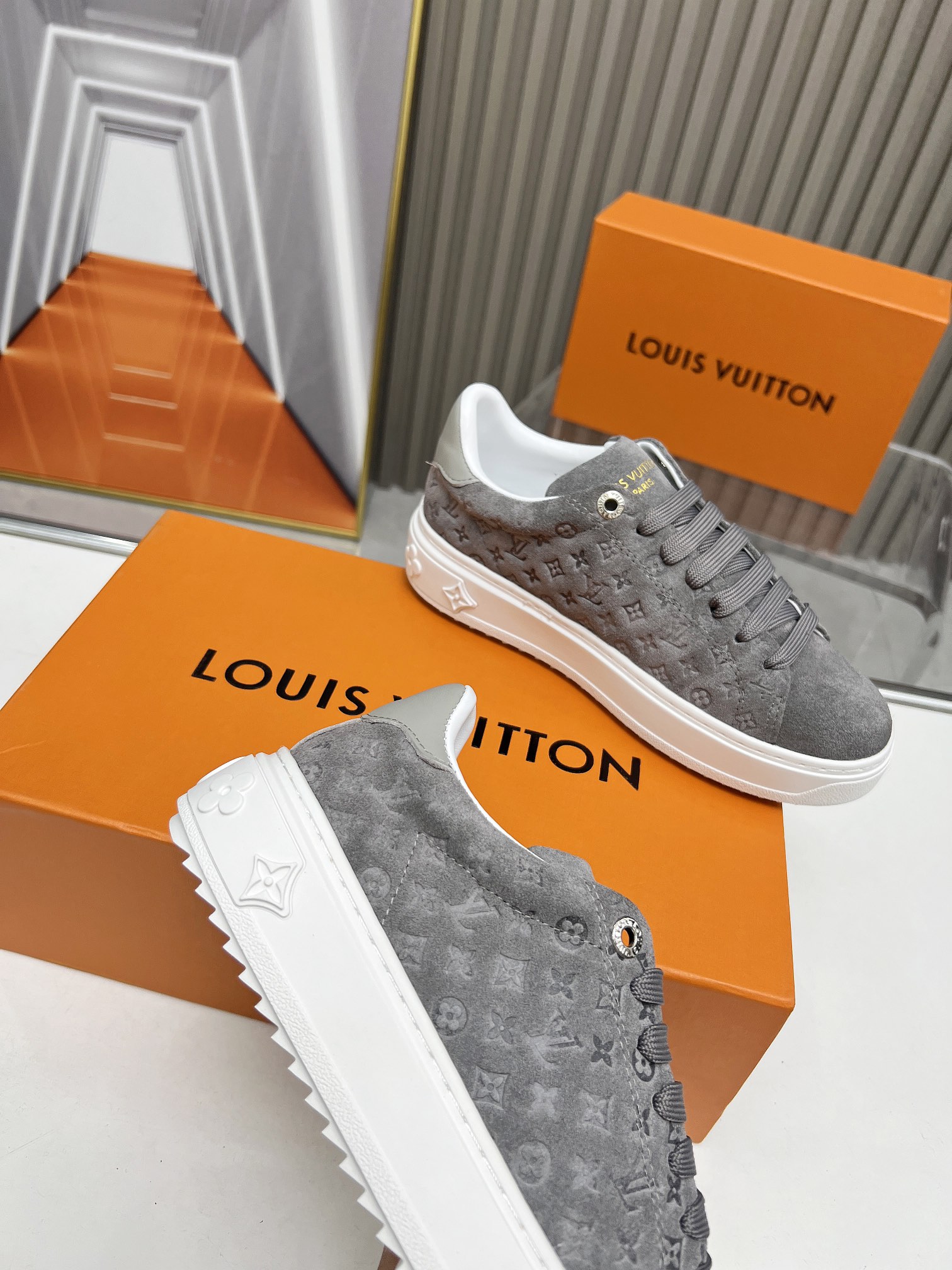 ルイヴィトン靴 LOUIS VUITTON 2024新作 time out スポーツシューズ