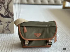 プラダバッグ PRADA 2024新作 メンズカメラバッグ