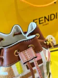 フェンディバッグ FENDI 2024新作 レインボーバケットバッグ