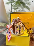 フェンディバッグ FENDI 2024新作 レインボーバケットバッグ