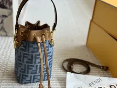 フェンディバッグ FENDI 2024新作 バケツバッグ