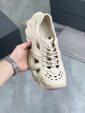 バレンシアガ靴 BALENCIAGA 2024新作 カップルスタイルアウトドアハーフスリップサンダル下駄