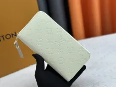 ルイヴィトン財布 LOUIS VUITTON 2024新作 ウォレット M60017