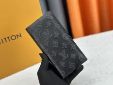ルイヴィトン財布 LOUIS VUITTON 2024新作 ウォレット M62900