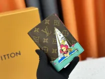 ルイヴィトン財布 LOUIS VUITTON 2024新作 財布 M82621