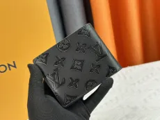 ルイヴィトン財布 LOUIS VUITTON 2024新作 財布 M62901