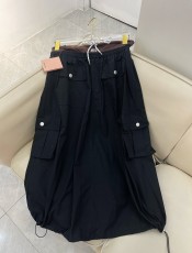 ミュウミュウ服 Miu Miu 2024新作 コントラストのあるウエストポケットスカート