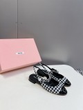 ミュウミュウ靴 Miu Miu 2024新作 クラシックなメリージェーンファッションシューズ