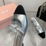 ミュウミュウ靴 Miu Miu 2024新作 春夏のポインテッドトゥキトゥンヒールトゥシューズとトゥサンダル