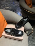 ミュウミュウ靴 Miu Miu 2024新作 スクエアトゥ ブロックヒール ヴィンテージ メリージェーン シューズ