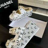 シャネル靴 CHANEL 2024新作 厚底ラインストーンスリッパ