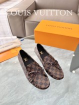 ルイヴィトン靴 LOUIS VUITTON 2024新作 グロリア ローファー