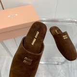 ミュウミュウ靴 Miu Miu 2024新作 24SS春夏のホットなキャットウォークスタイルのレトロスタイルのハーフトゥローファーとハーフパックスリッパ