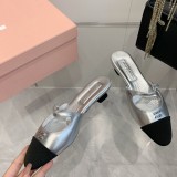 ミュウミュウ靴 Miu Miu 2024新作 春夏のポインテッドトゥキトゥンヒールトゥシューズとトゥサンダル