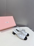 ミュウミュウ靴 Miu Miu 2024新作 クラシックなメリージェーンファッションシューズ