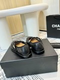 シャネル靴 CHANEL 2024新作 トップのメリージェーンシューズ