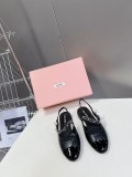 ミュウミュウ靴 Miu Miu 2024新作 クラシックなメリージェーンファッションシューズ