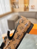 ルイヴィトン靴 LOUIS VUITTON 2024新作 グロリア ローファー