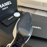 シャネル靴 CHANEL 2024新作 厚底ヒール スクエアトゥ カラーブロック 万能ハイヒール バックスリップ レディースサンダル