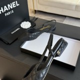 シャネル靴 CHANEL 2024新作 厚底ヒール スクエアトゥ カラーブロック 万能ハイヒール バックスリップ レディースサンダル