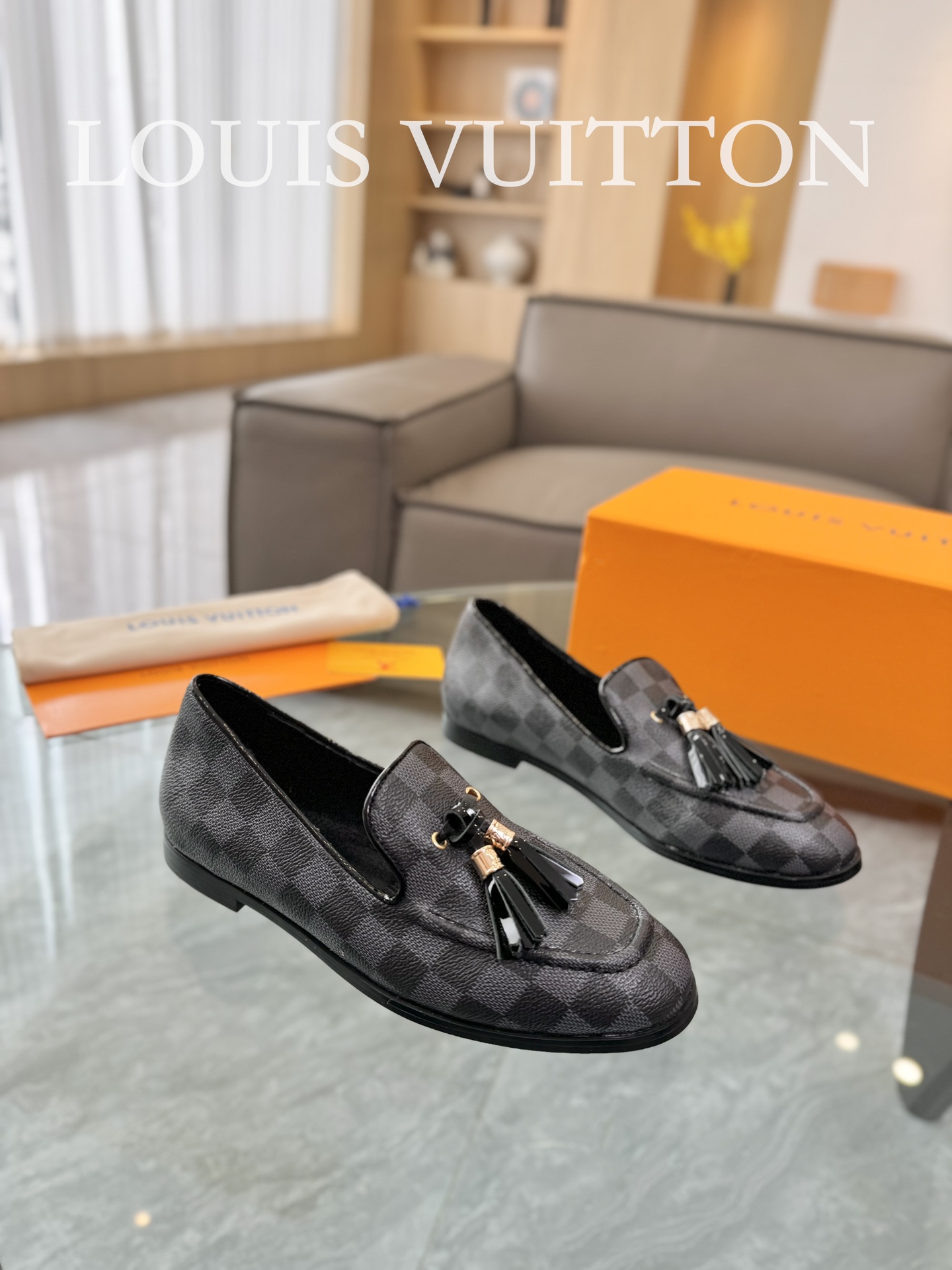 ルイヴィトン靴 LOUIS VUITTON 2024新作 グロリア ローファー