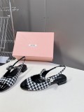 ミュウミュウ靴 Miu Miu 2024新作 クラシックなメリージェーンファッションシューズ