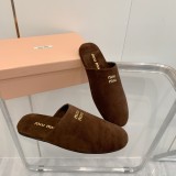 ミュウミュウ靴 Miu Miu 2024新作 24SS春夏のホットなキャットウォークスタイルのレトロスタイルのハーフトゥローファーとハーフパックスリッパ