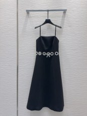 ヴァレンティノ服 VALENTINO 2024新作 ヘボン風サスペンダースカート