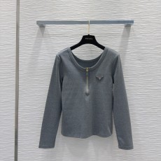 プラダ服 PRADA 2024新作 クラシックなクルーネックジップトップ