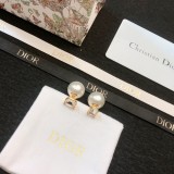 ディオールピアス DIOR 2024新作 イヤ