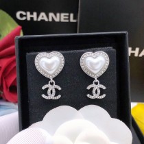 シャネルピアス CHANEL 2024新作 イヤ